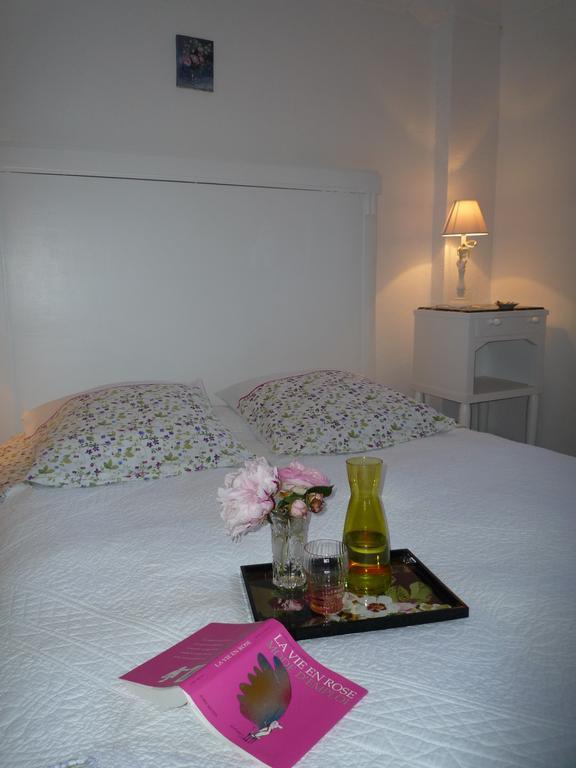 몬투르 La Rose Des Vents B&B 외부 사진